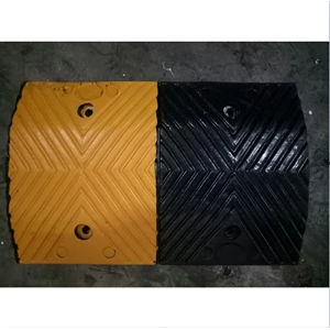 Rubber Speed hump 50 cm